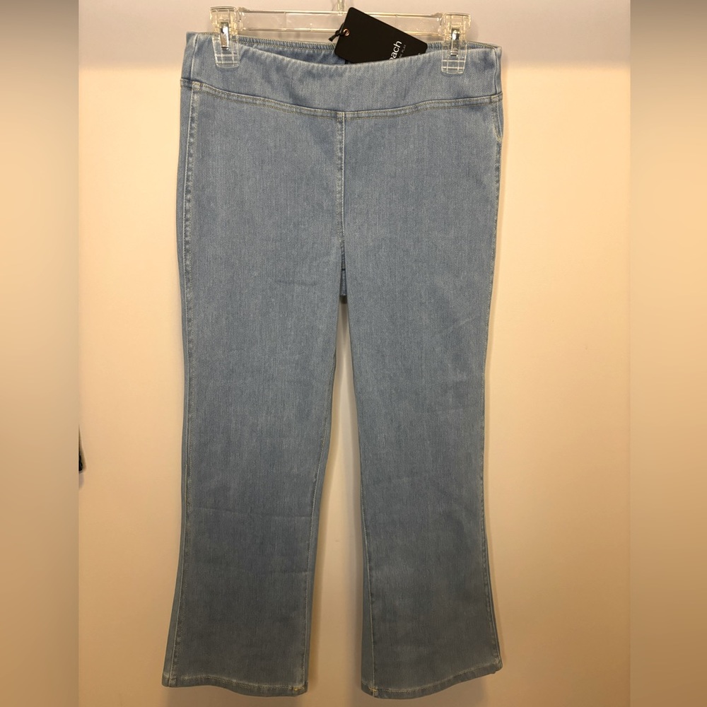 Peach Brand cropped denim pant. Size S.